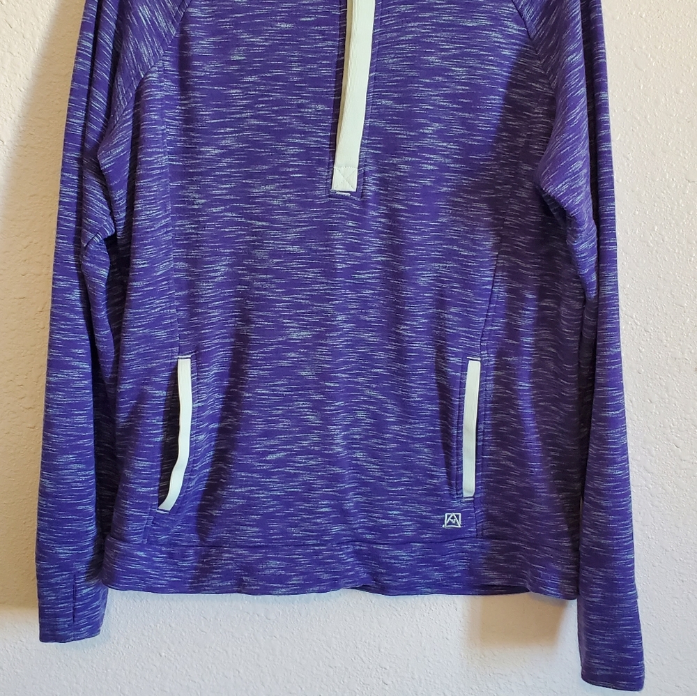 Avalancha top Long Sleeve. - Picture 8 of 9